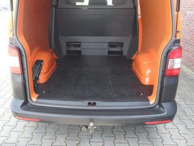 rubber-mat-vloer-isfordink-olst-bedrijfswageninrichting