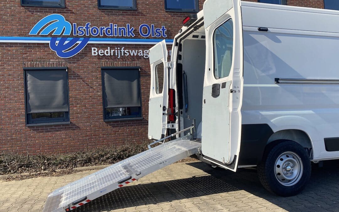 De eerste Fiat e-Ducato in de werkplaats!