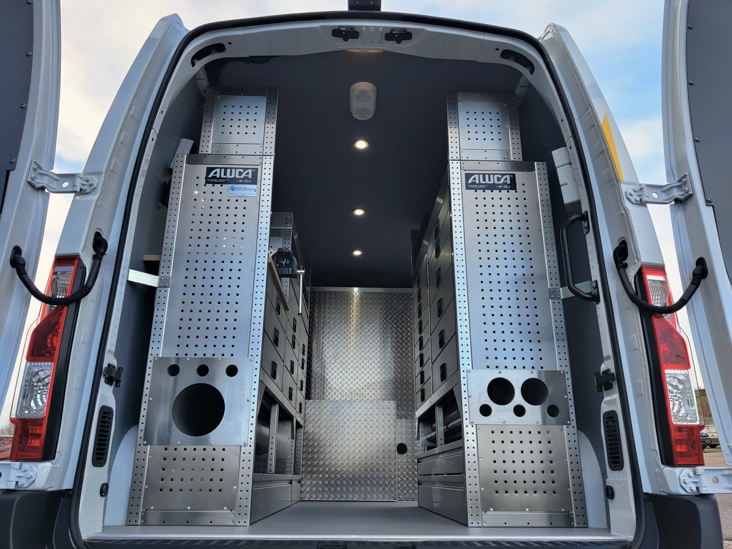 Bedrijfswageninrichting Raalte