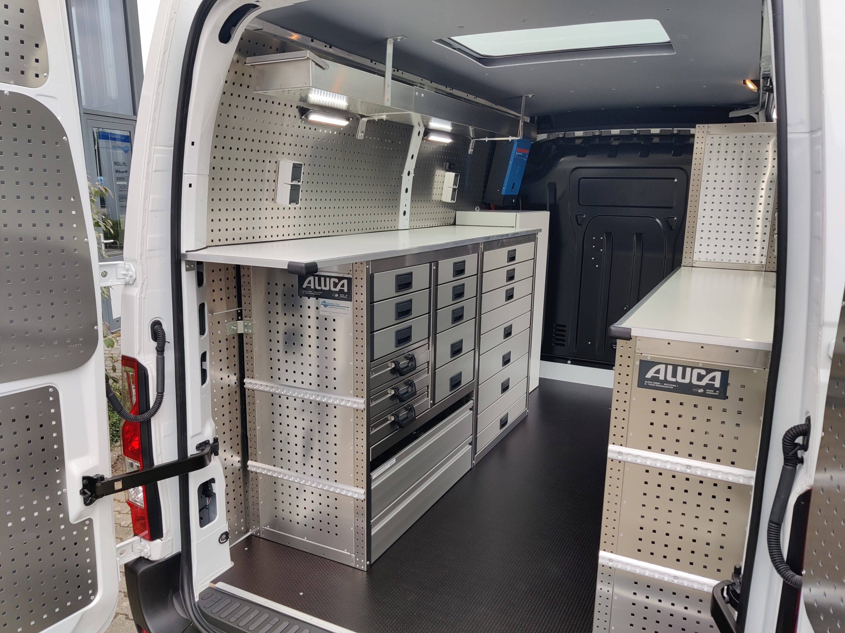 bedrijfswageninrichting steenwijk