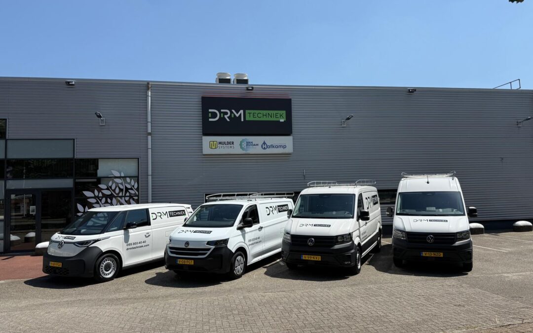 Mix van nieuwe Volkswagens met Aluca bedrijfswageninrichting voor DRM Techniek